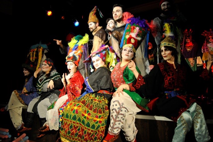 lysistrata ayşenil ile ilgili görsel sonucu