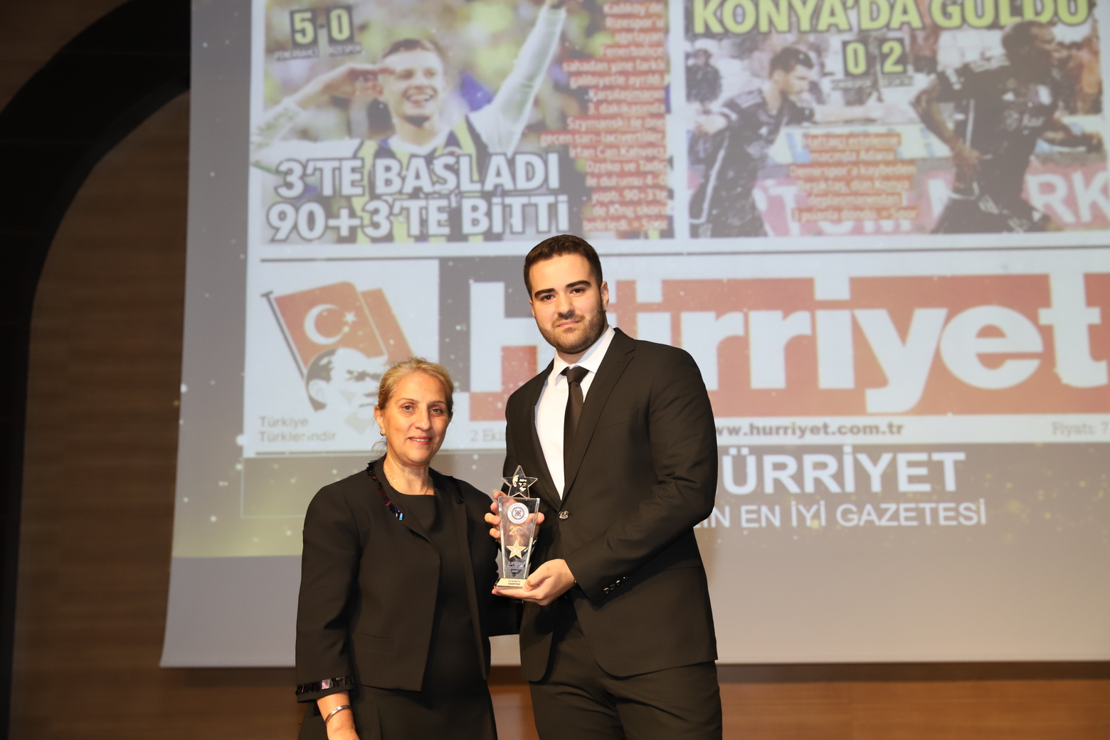 hurriyet-gazetesi-iletisim-odulleri-16.jpg