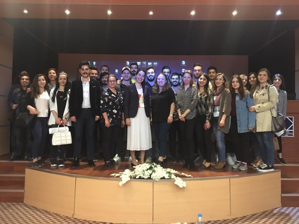 bir halkla ilişkiler ajansı nasıl çalışır.jpg