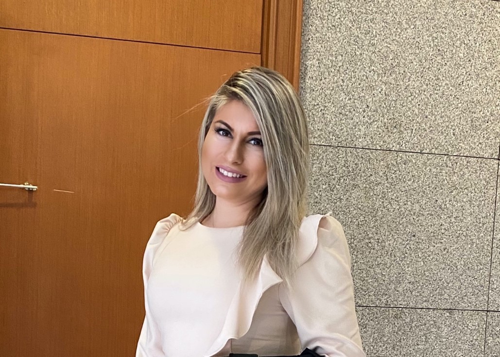 özlem şen.jpg