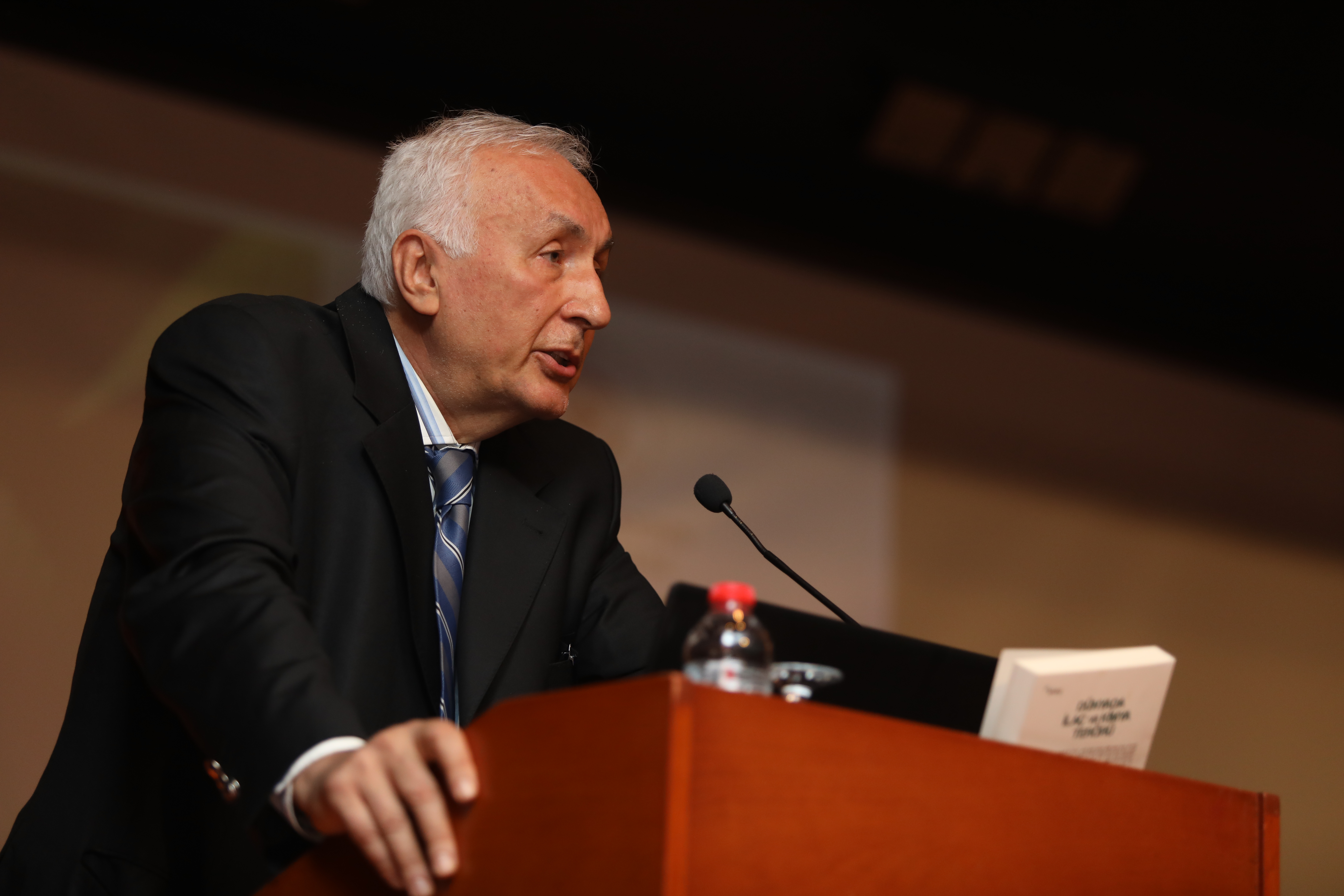 OGUZ9724.JPG